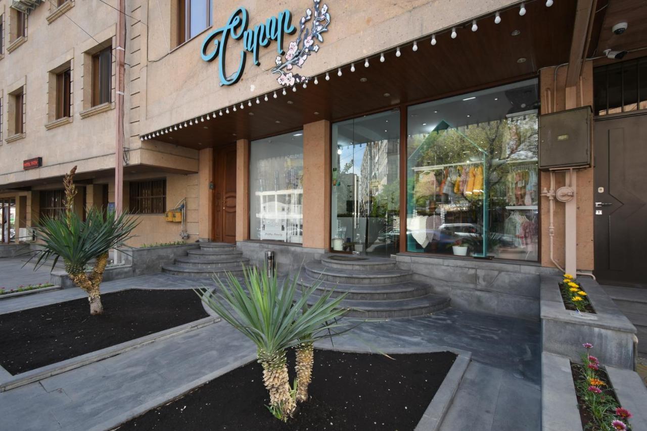 Guest House Yerevan Luaran gambar
