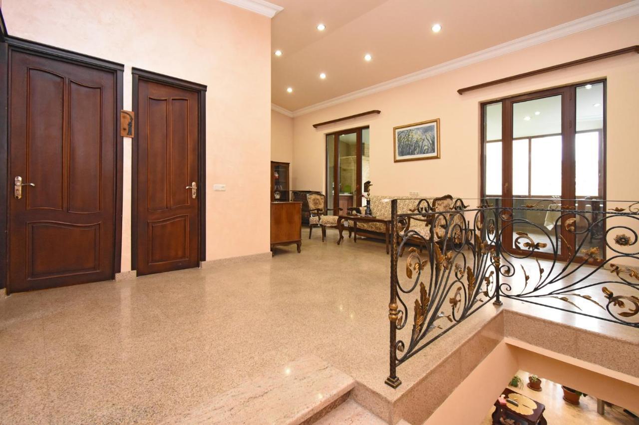 Guest House Yerevan Luaran gambar